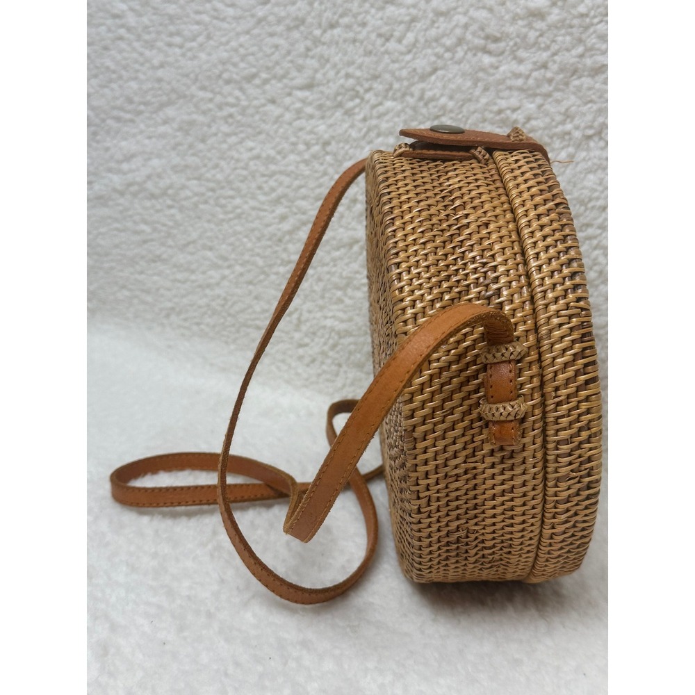 Nordstrom Round Crossbody Bag Brown Woven Rattan Leather Strap Artisanal Summer - Picture 9 of 10
